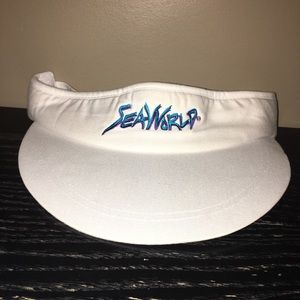 Vintage Sea World Theme Park Visor Cap